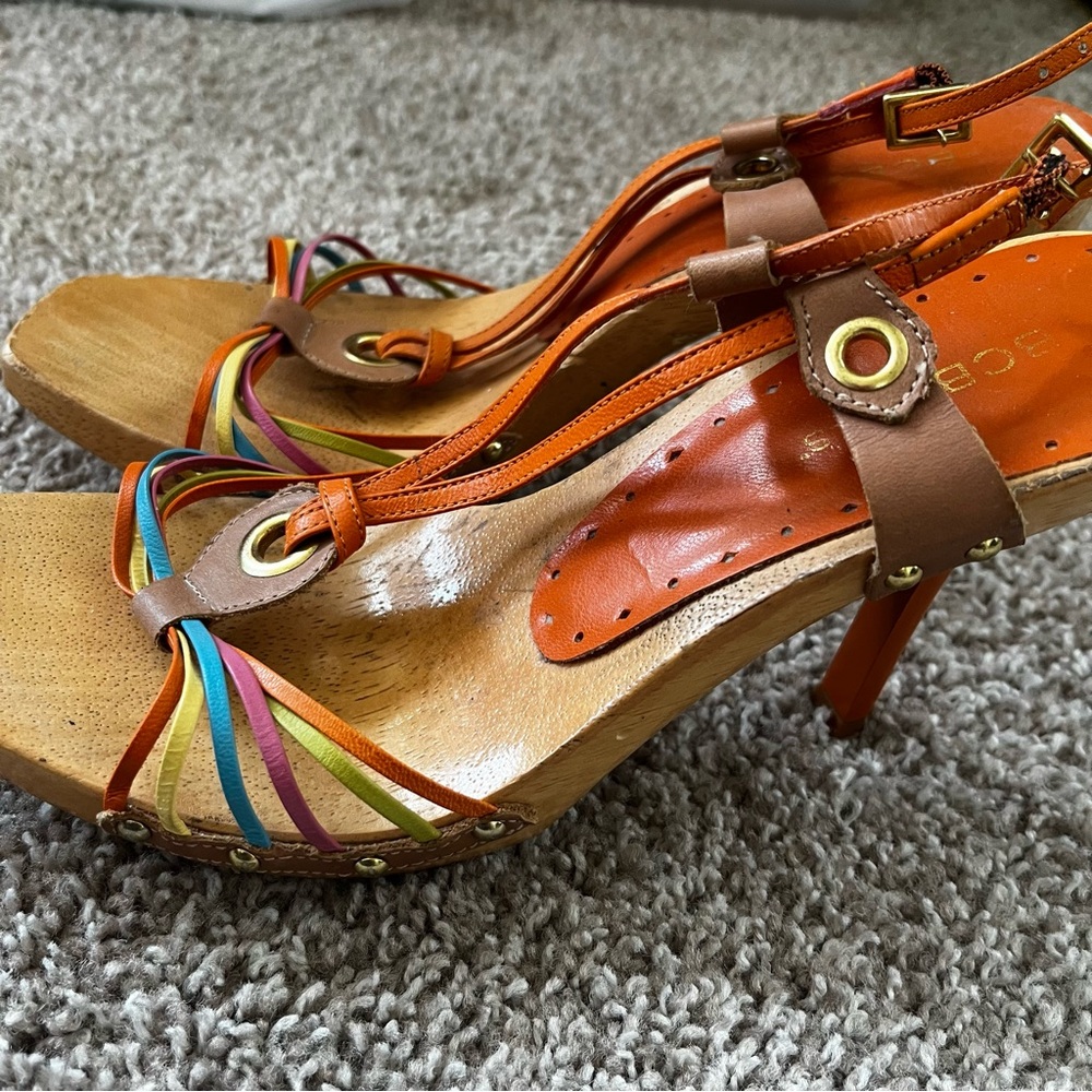 BCBG Multicolor Strappy Heels SZ9 - Picture 4 of 7